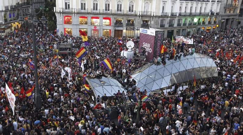 Concentración por la República en la Puerta del Sol tras la abdicación de Juan Carlos en la primavera del 2014. EFE