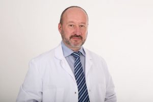 Dr. Santiago Búcar