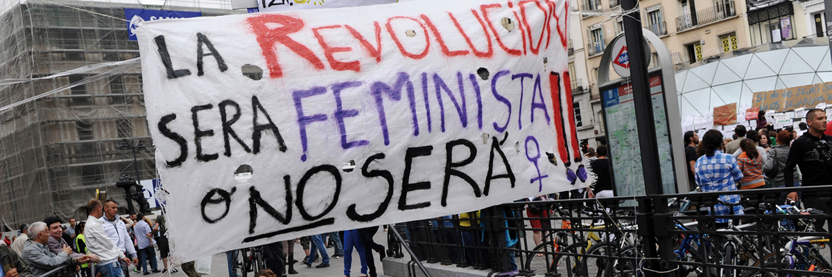 Pancarta desplegada en la Puerta del Sol en los primeros días del movimiento 15-M en Madrid.- DOMINIQUE FAGET / AFP